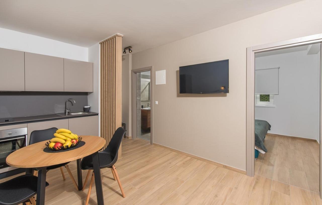 Apartment Vitamare Poreč Exteriör bild