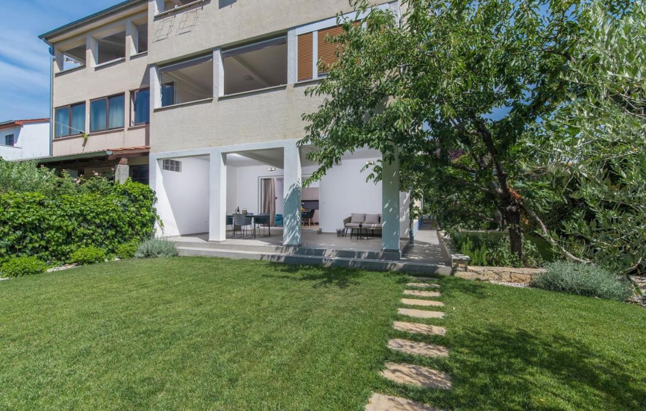 Apartment Vitamare Poreč Exteriör bild